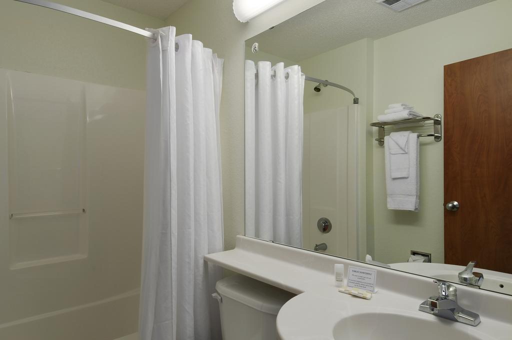 Microtel Inn And Suites - Inver Grove Heights Room photo